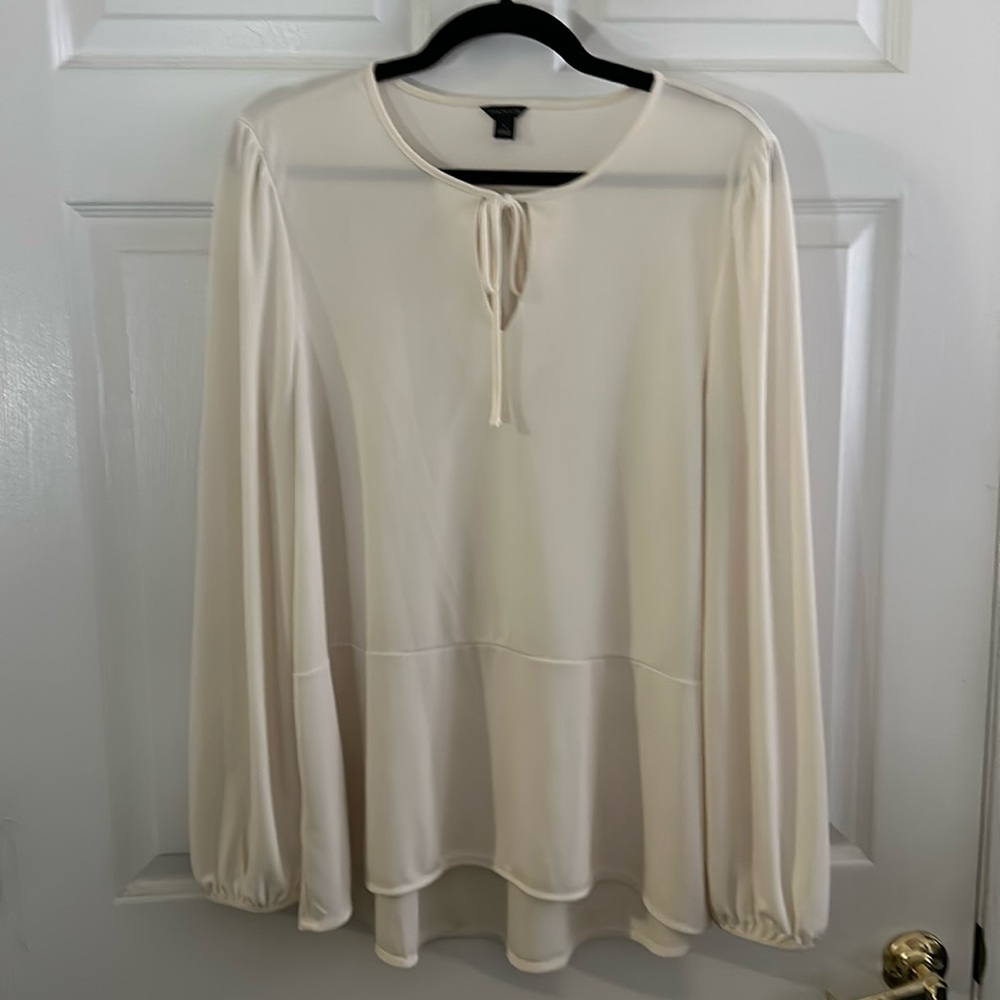 Ann Taylor - Cream Keyhole Blouse